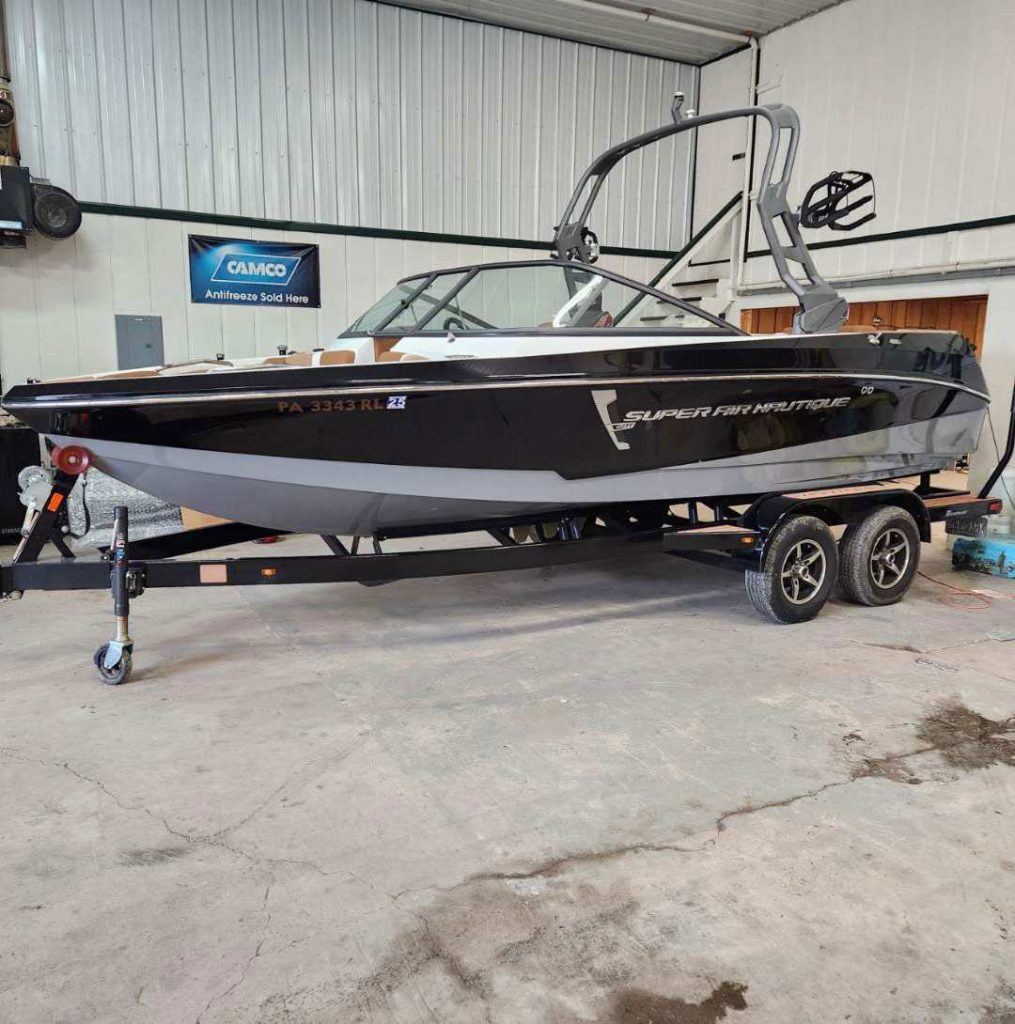 Boat representing full-service boat repairs