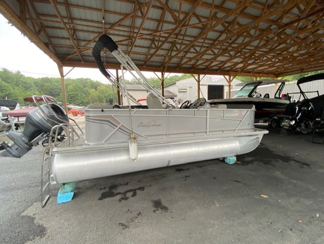 2022 SunChaser Geneva Cruise 22 CRS